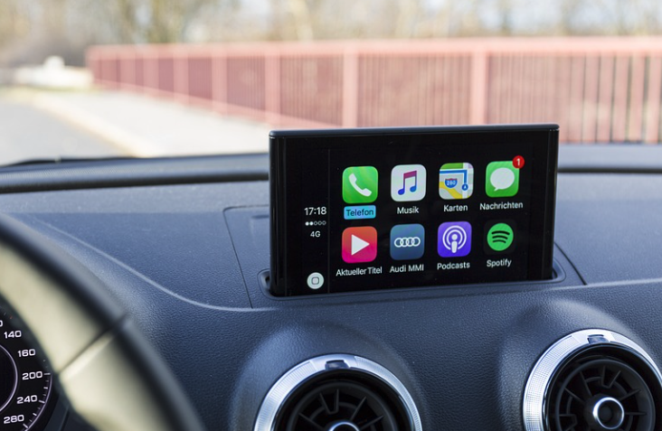 apple carplay vs android auto